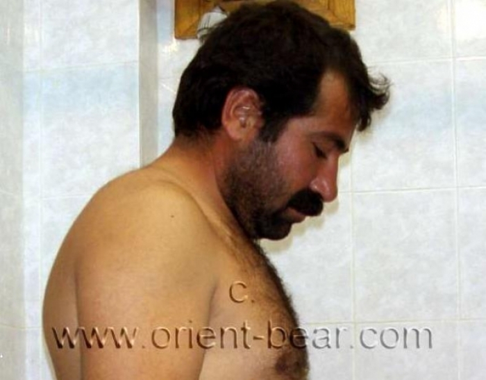 Remzi - casting 079 - a really horny Turkish Iraqi Farmer with a sexy Body