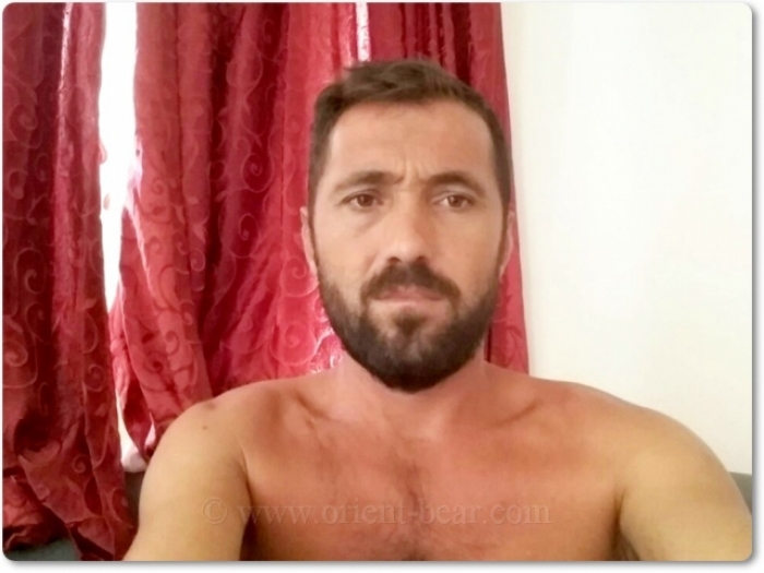 Selcuk - is a Turkish Construction Worker, he is sex addictive (ID1206)