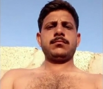 Hamad- a young Naked Iraqi Farmer who jerks off in a Farmer Hut. (id1687)