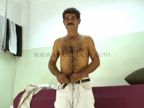 Harun - a Hairy Turk shoots his Cum with a lot of Pressure. (id291)