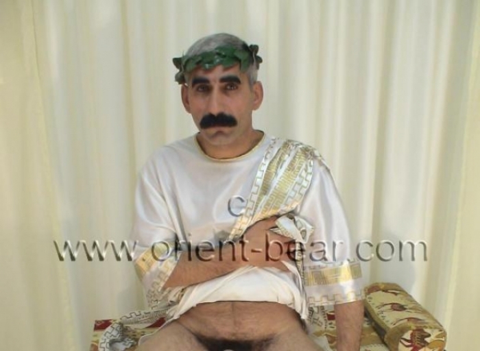 Ismael M. - a erotic Naked Kurdish Man Kurdish **** P****o Serie. (id676)