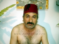 Hayder - a naked Older Turkish **** with a strong Body. (id807)