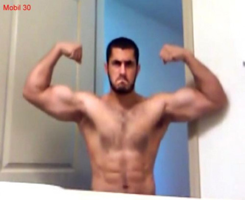 Mobil-30 - is an Iraqi Soldier wanking at Home