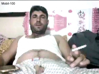 Mobil-100 - an half Naked Iraqi Kurdish Man with a very big smooth-shaven **** in a Webcam Kurdish **** Video. (id1514)