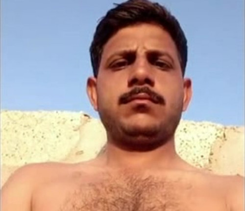Hamad - a young Naked Iraqi Farmer who jerks off in a Farmer Hut. (id1687)
