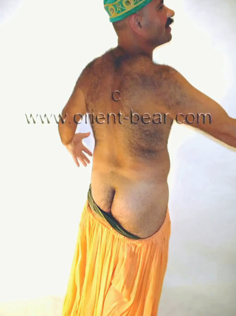 #15 - AI Video generated from an AI image. (id1703)