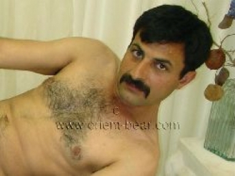 Duran I. - a sexy Naked Kurdish **** with a very big **** jerks off in the Studio. (id252)