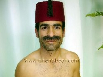 Suat Z. - in this kurdish **** video a young naked Kurdish man with a hard and big **** shows his perfect body. (id274)