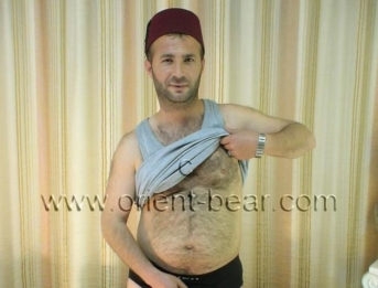 Hakke - a very Hairy Naked Kurdish Man with a horny Body in a horny Kurdish **** Video. (id35)