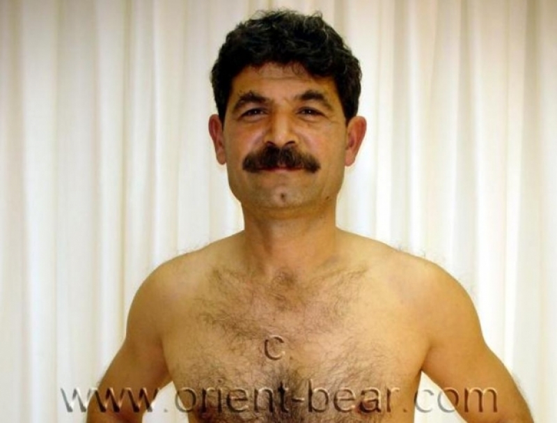 Harun - a young Naked Hairy Turk smeared his Cum with his **** on a Leather Seat. (id441)