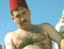 Sefer - a very naked very Hairy Turkish **** wanking by the Sea. (id591)