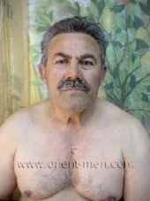 Oender - a older naked turkish Silverdaddy with hard **** in a turkish **** Video. (id62)