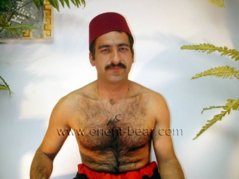 Veley - in this Oldy Kurdish **** Video, you can see a naked young very Hairy Iranian Man. (id707)