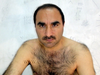 Abbas - a strong naked very hairy Turkish **** with a plump hairy Ass. (id743)