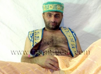 Ibo - is a young kurdish man with a sexy hairy body in an Oldy Kurdish **** Video. (id830)