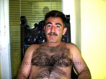 Sefer - a young very strongly Hairy Naked Turkish **** with big Balls. (id879)
