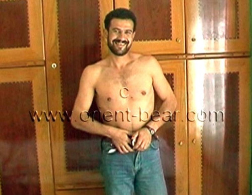 Hasan M. - a Kurdish **** in a Oldy Kurdish **** Video. (id926)