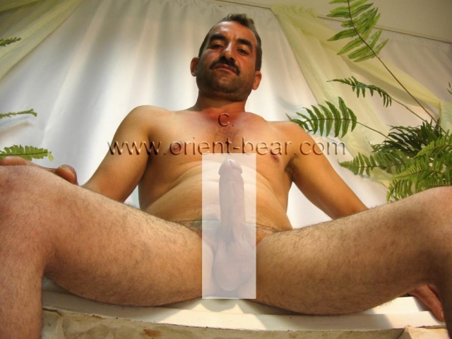 naked turkish farmer