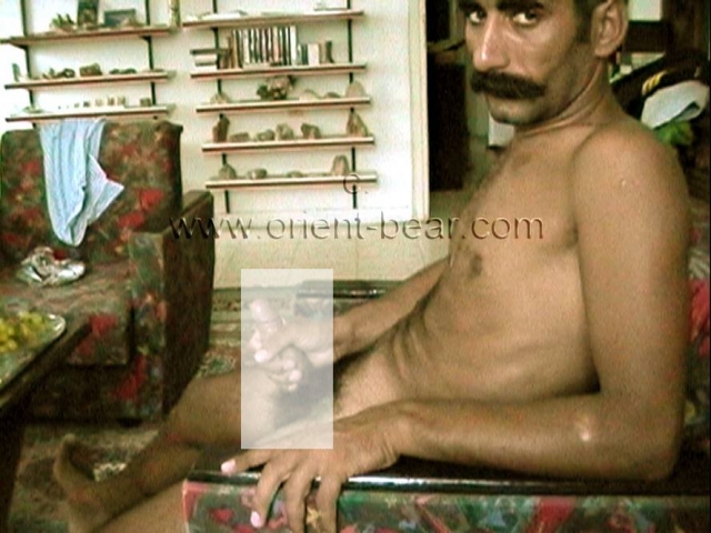 naked kurdish man