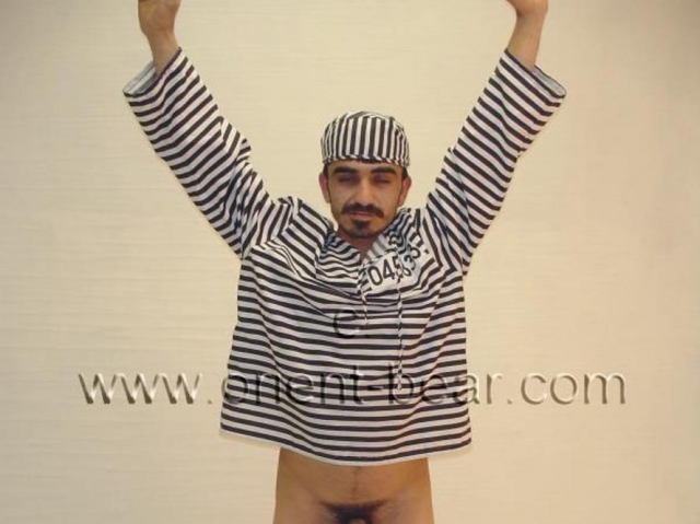 naked turkish prisoner